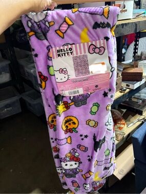 Hello Kitty Halloween Blanket Witchy Kitty Candy Plush Throw 50 x 70 NWT